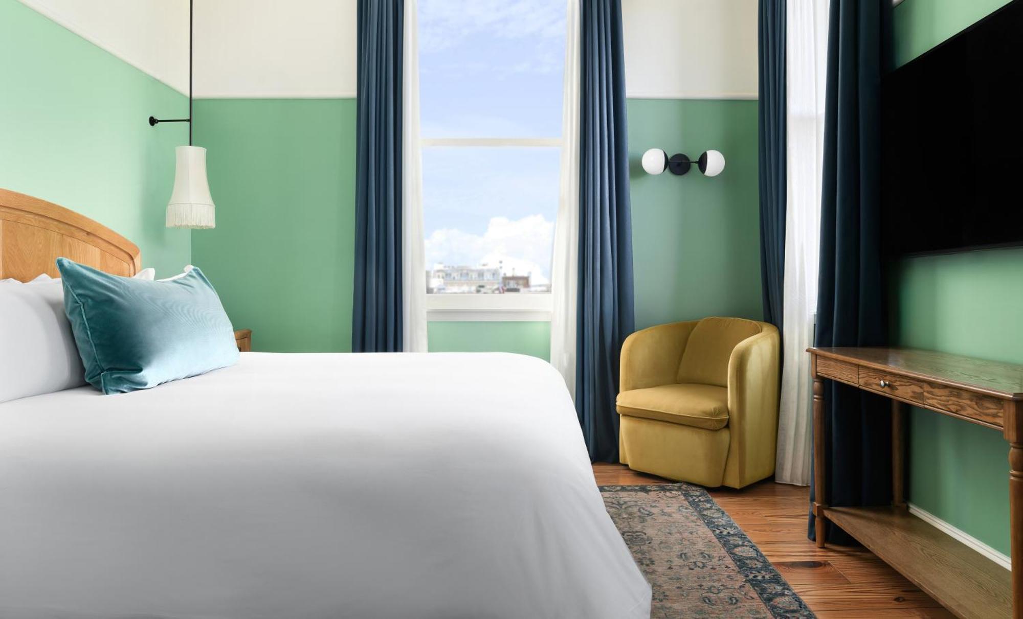 The Drayton Savannah, Curio Collection By Hilton
